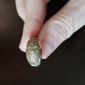 10k gold and diamond ring